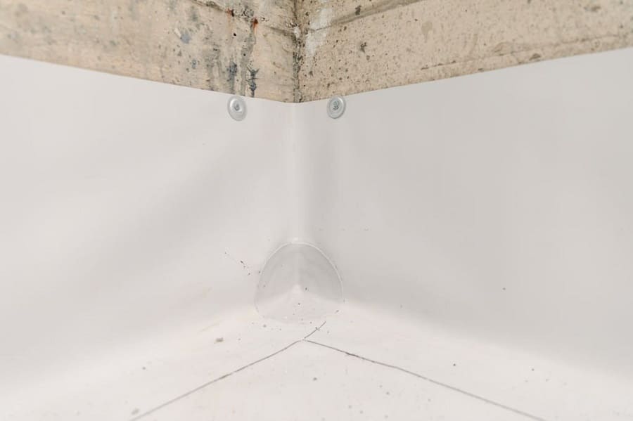 How to waterproof a shower floor before tiling