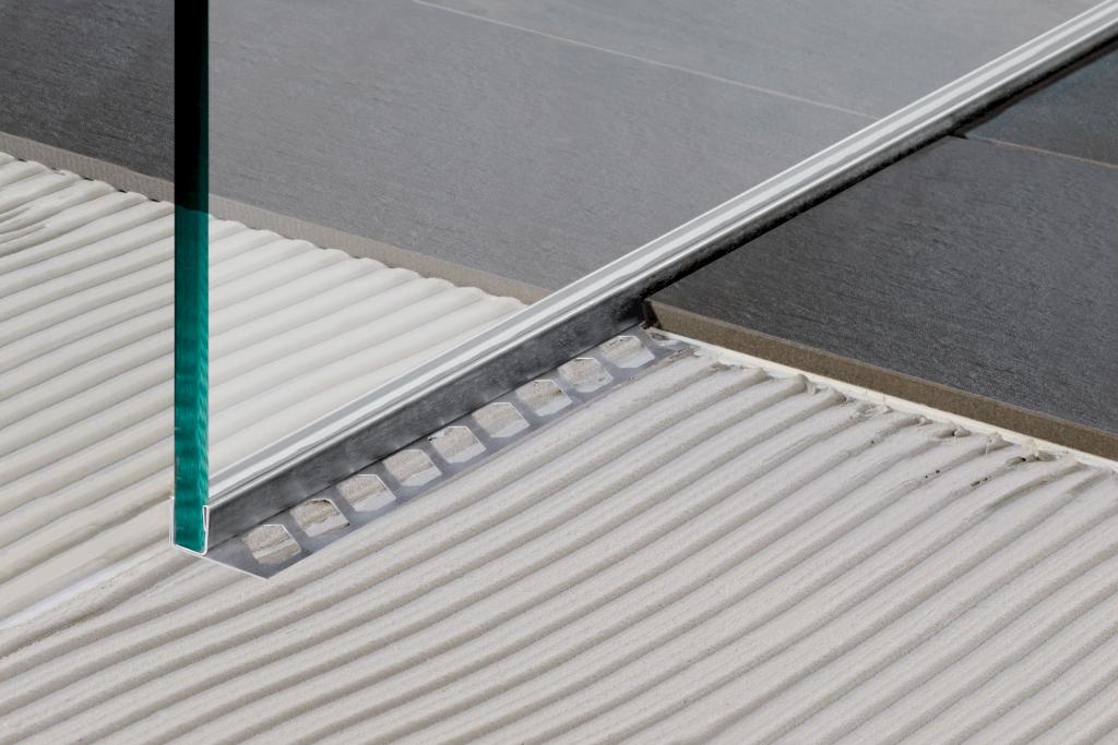Blanke AQUA KEIL GLASS Sloped Floor Profile