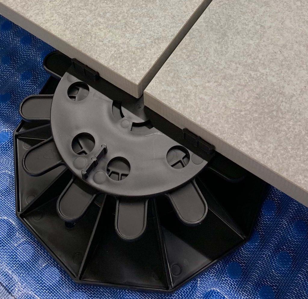 BLANKE STELZ-TEC: Height-Adjustable Pedestals for Paver & Tile Decking